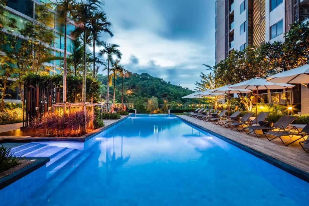 Sea View -High Floor 2 Bed Room Excellent Location Pattaya Bagian luar foto